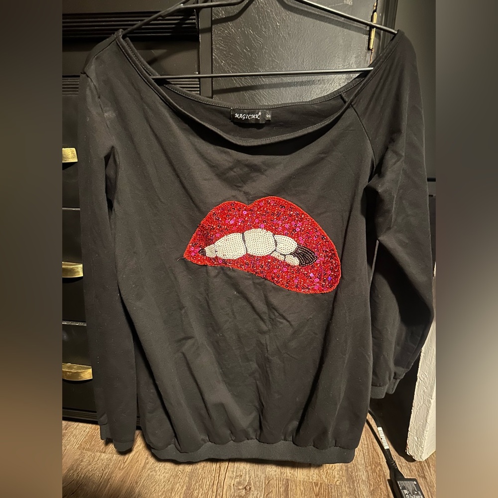 Cold shoulder shirt